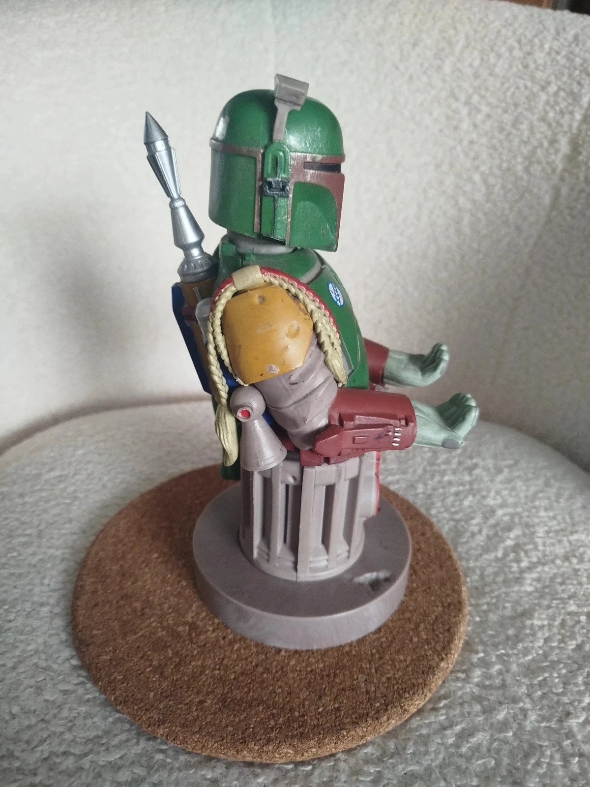 Suporte para controle e capacete Boba Star Wars – photo 2
